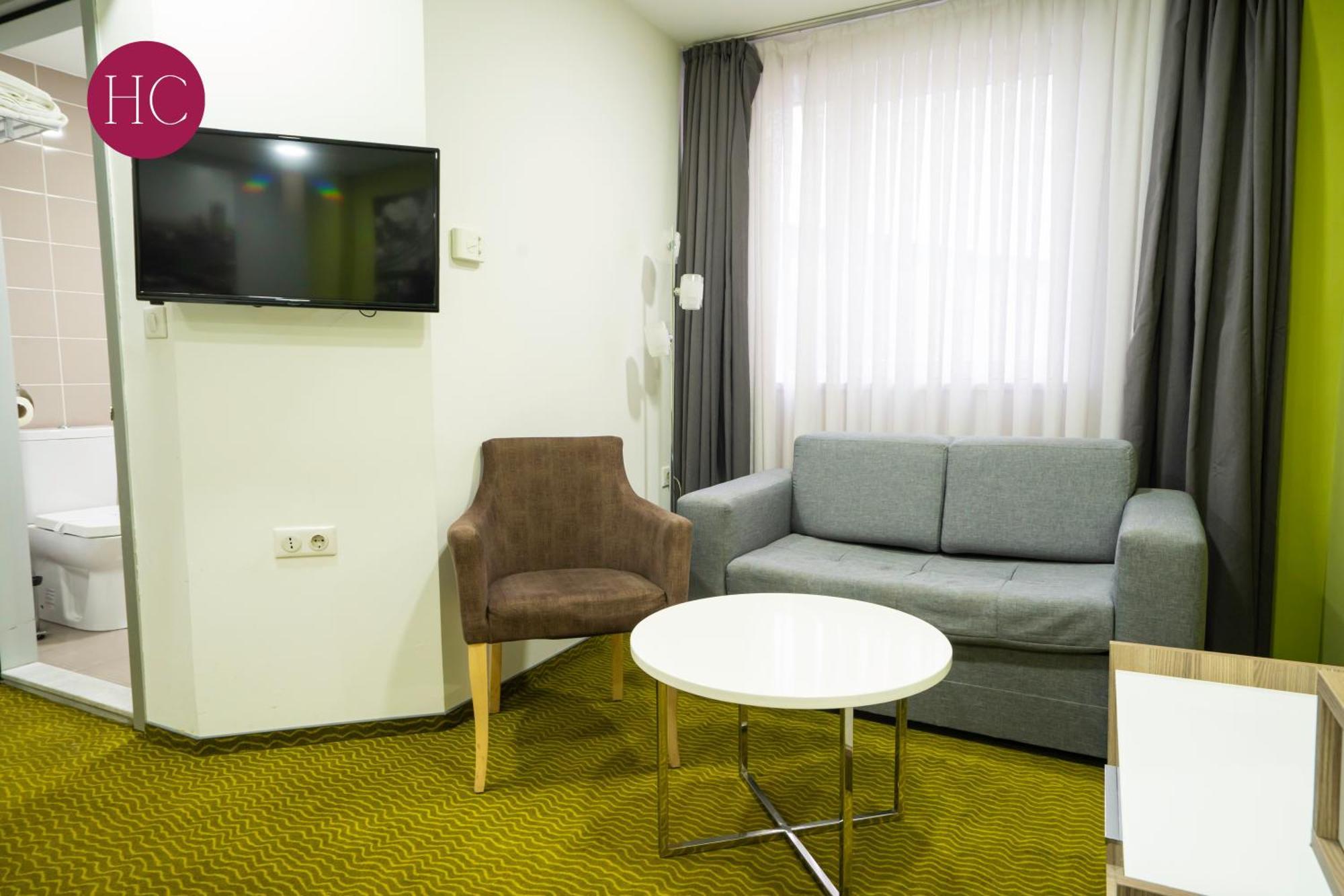 Central Hotel, Fitness And Spa Vinica Екстер'єр фото