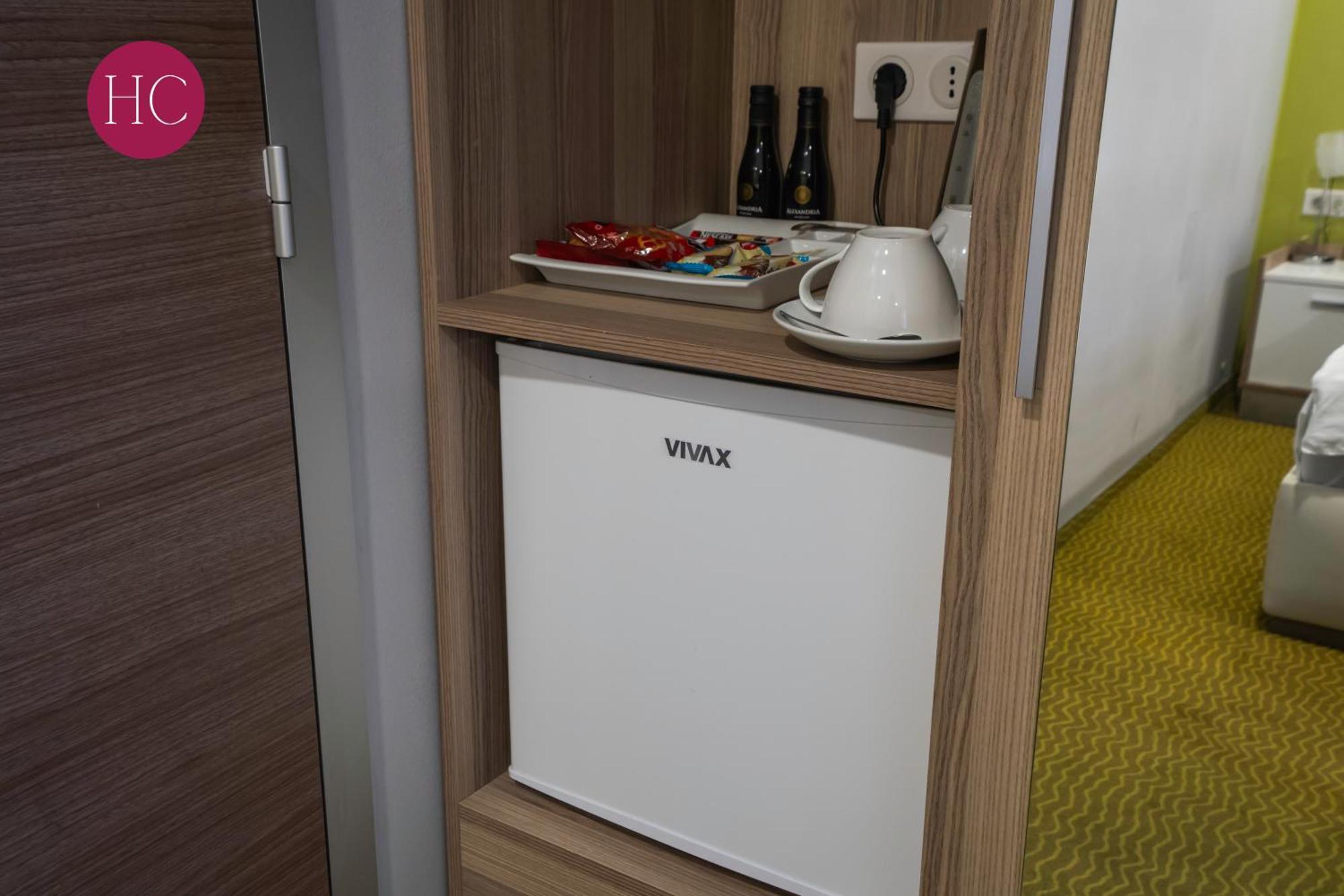 Central Hotel, Fitness And Spa Vinica Екстер'єр фото