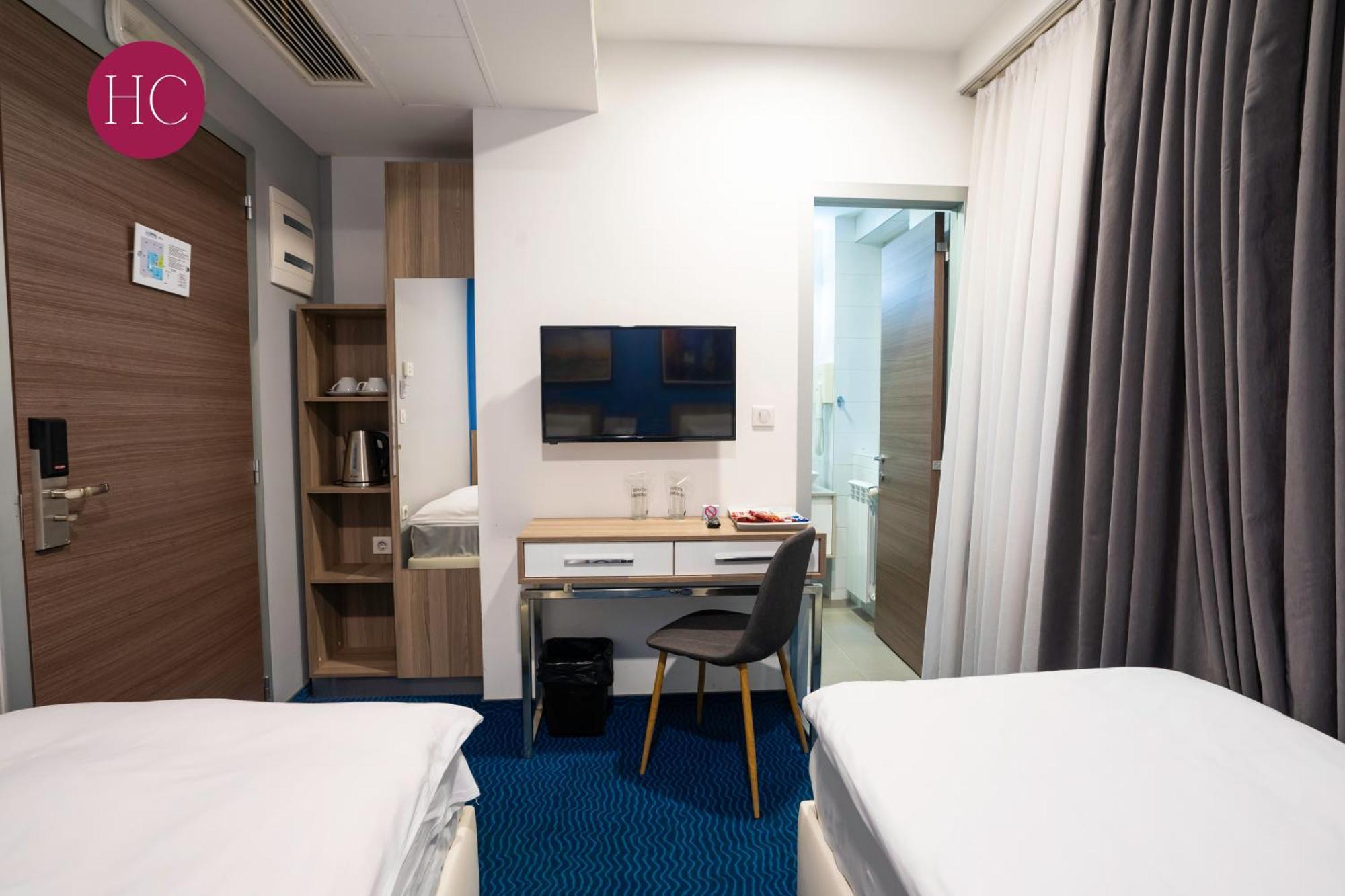 Central Hotel, Fitness And Spa Vinica Екстер'єр фото